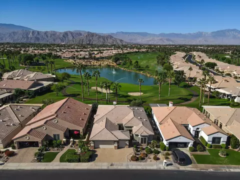 View/Area - 44327 Royal Lytham Dr, Indio, CA 92201 photo 2 of 9