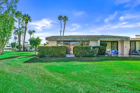 1207 Antigua Circle Cir, Palm Springs, CA 92264