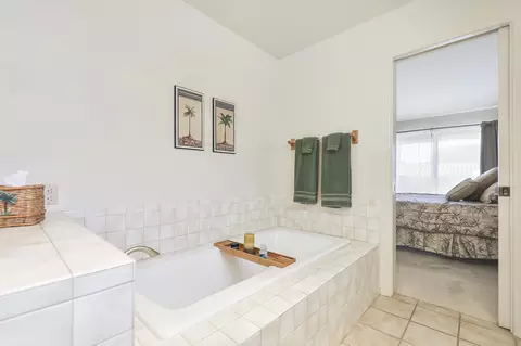 Bath - 79170 Starlight Ln, Bermuda Dunes, CA 92203 photo 3 of 4