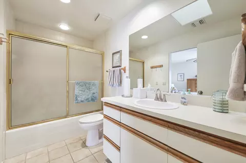 Bath - 79170 Starlight Ln, Bermuda Dunes, CA 92203 photo 4 of 4