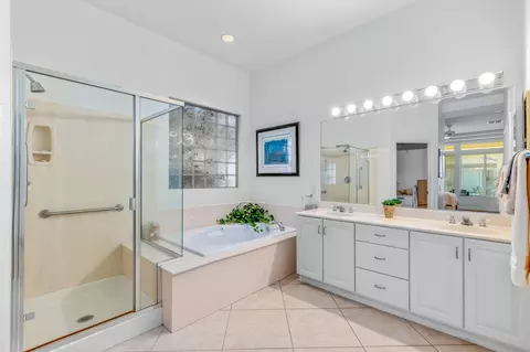 Bath - 80729 Braemar Ct, Indio, CA 92201 photo 1 of 4