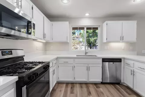 41970 Pacific Grove Way, Temecula, CA 92591 photo 15
