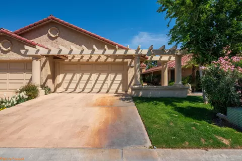 41444 Woodhaven Dr E, Palm Desert, CA 92211