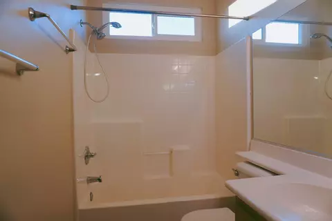 Bath - 83051 Carmel Mountain Dr, Indio, CA 92203 photo 1 of 1