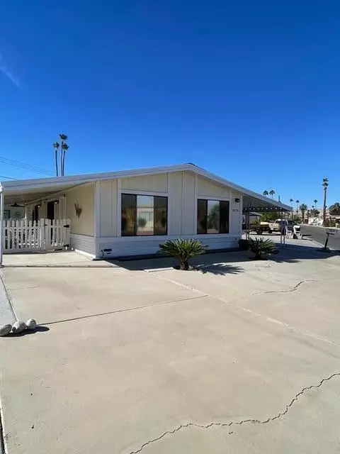 33231 Laura Dr, Thousand Palms, CA 92276
