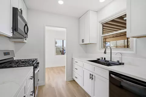 Kitchen - 82624 Kenner Ave, Indio, CA 92201 photo 2 of 2