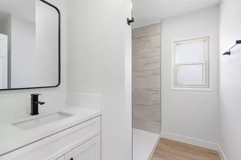 Bath - 82624 Kenner Ave, Indio, CA 92201 photo 1 of 2
