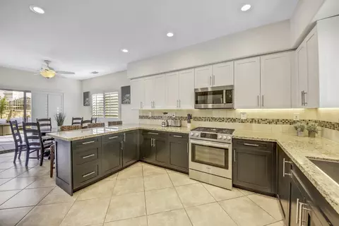 Kitchen - 48580 Gibraltar St, Indio, CA 92201 photo 2 of 4