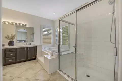 Bath - 48580 Gibraltar St, Indio, CA 92201 photo 3 of 4