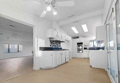 33170 Laredo Cir, Thousand Palms, CA 92276 photo 4