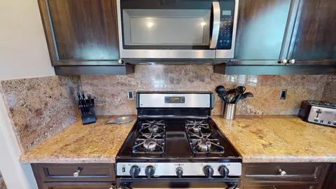 Kitchen - 80935 Avery Dr, Indio, CA 92201 photo 3 of 6