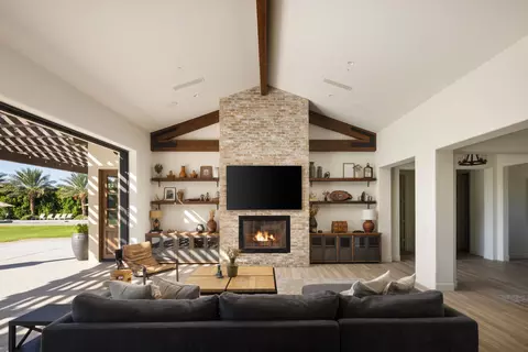 Living - 79665 Avenue 38, Indio, CA 92203 photo 3 of 9
