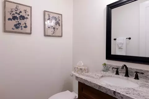 Bath - 79665 Avenue 38, Indio, CA 92203 photo 6 of 9