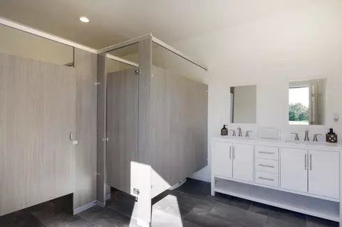 Bath - 79665 Avenue 38, Indio, CA 92203 photo 9 of 9