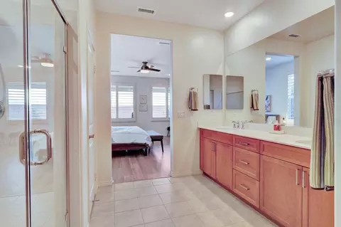 Bath - 85647 Veneto Ln, Indio, CA 92203 photo 2 of 4