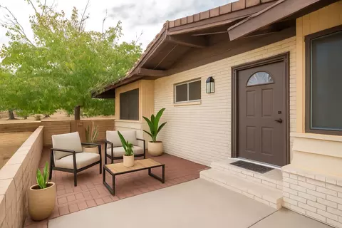 Exterior - 7390 Camarilla Ave, Yucca Valley, CA 92284 photo 8 of 20