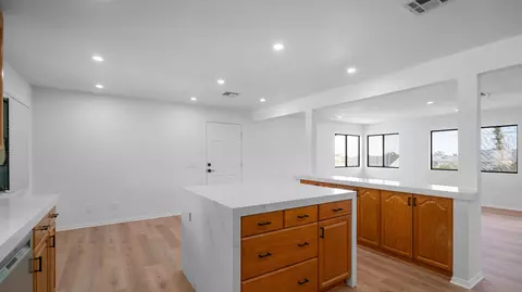 Kitchen - 7390 Camarilla Ave, Yucca Valley, CA 92284 photo 4 of 4