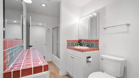 Bath - 7390 Camarilla Ave, Yucca Valley, CA 92284 photo 3 of 3
