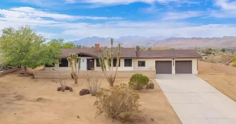 7390 Camarilla Ave, Yucca Valley, CA 92284