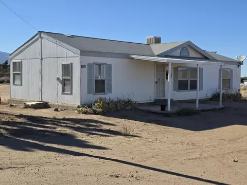 Exterior - 9572 Smith Rd, Phelan, CA 92371 photo 10 of 10
