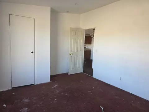 Bedroom - 9572 Smith Rd, Phelan, CA 92371 photo 1 of 4