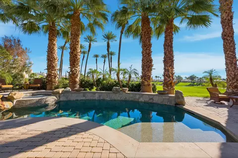 51518 Via Sorrento, La Quinta, CA 92253