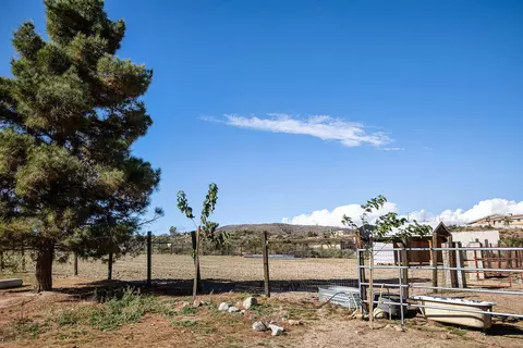 Exterior - 5134 Mormon Ave, Yucca Valley, CA 92284 photo 5 of 14