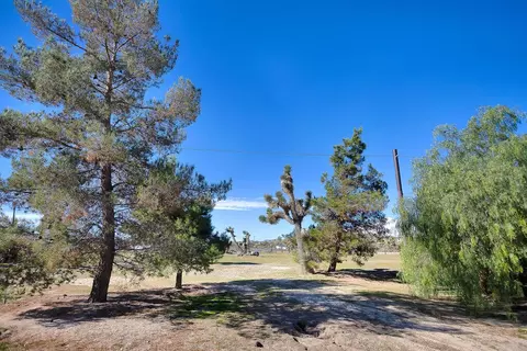 Exterior - 5134 Mormon Ave, Yucca Valley, CA 92284 photo 3 of 14