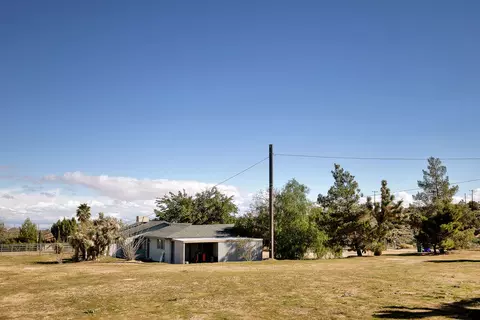 Exterior - 5134 Mormon Ave, Yucca Valley, CA 92284 photo 7 of 14