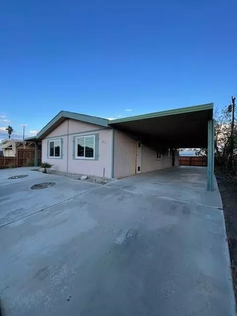 32142 Wells Fargo Rd, Thousand Palms, CA 92276