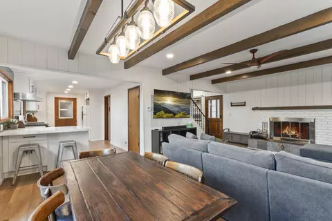 1294 Kodiak Dr, Lake Arrowhead, CA 92352 photo 3