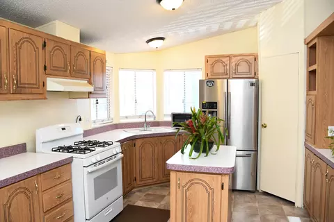 3667 Valley Blvd, Pomona, CA 91768 photo 2