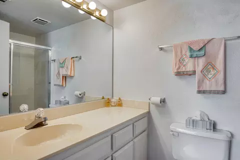 Bath - 49211 Douglas St, Indio, CA 92201 photo 3 of 4