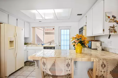 Kitchen - 49211 Douglas St, Indio, CA 92201 photo 1 of 5