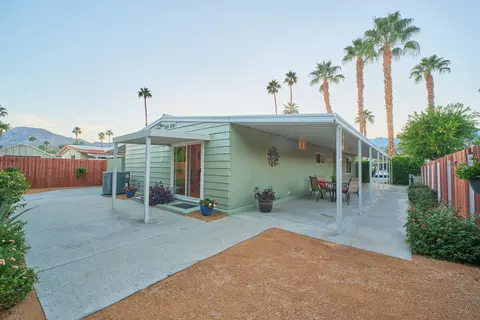 40 N Paseo Laredo, Cathedral City, CA 92234