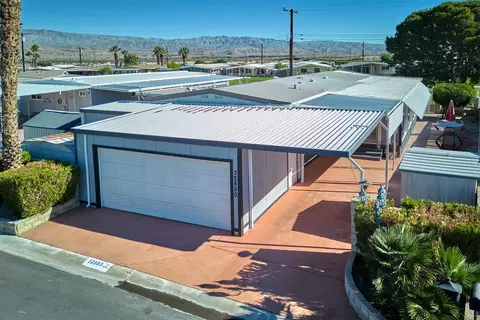 32880 Barcelona Dr, Thousand Palms, CA 92276