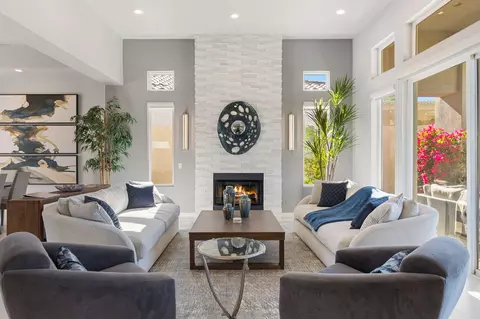 752 Mission Creek Dr, Palm Desert, CA 92211