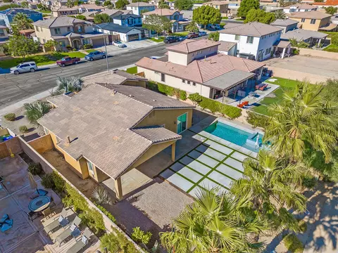 View/Area - 43820 Cape Cod Ct, Indio, CA 92203 photo 11 of 13