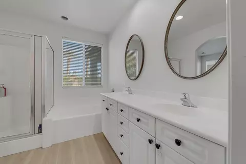 Bath - 43820 Cape Cod Ct, Indio, CA 92203 photo 3 of 3