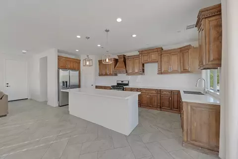 Kitchen - 43820 Cape Cod Ct, Indio, CA 92203 photo 2 of 6