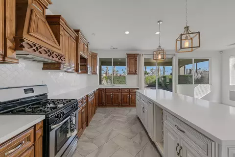 Kitchen - 43820 Cape Cod Ct, Indio, CA 92203 photo 4 of 6