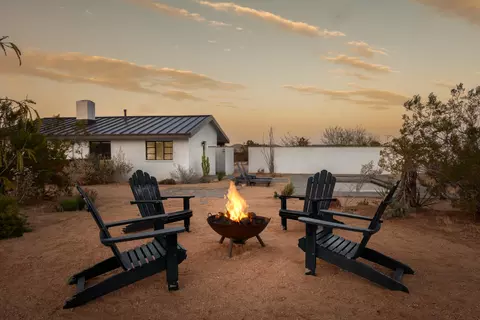 1564 Hilton Ave, Yucca Valley, CA 92284