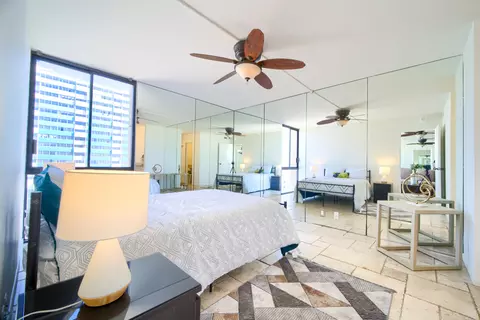 Bedroom - 1750 E Ocean Blvd, Long Beach, CA 90802 photo 1 of 2