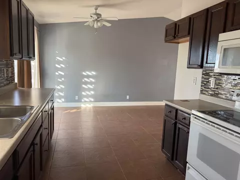 Kitchen - 1225 Sargo Ave, Thermal, CA 92274 photo 2 of 2