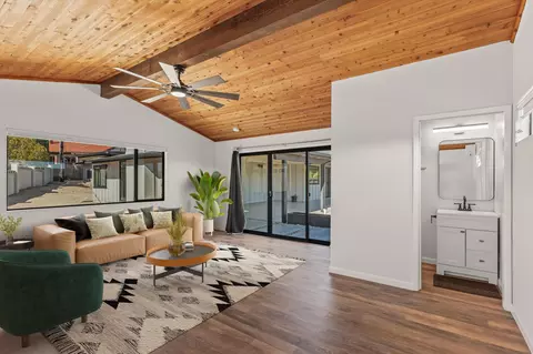 Living - 7458 Cardillo Trl, Yucca Valley, CA 92284 photo 9 of 10