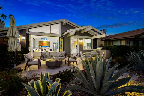 160 Deer Spring Way, Palm Desert, CA 92211