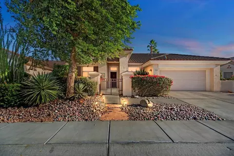 39322 Gainsborough Cir, Palm Desert, CA 92211