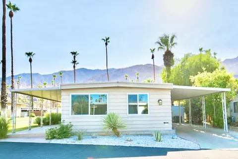 136 Mecca St, Palm Springs, CA 92264
