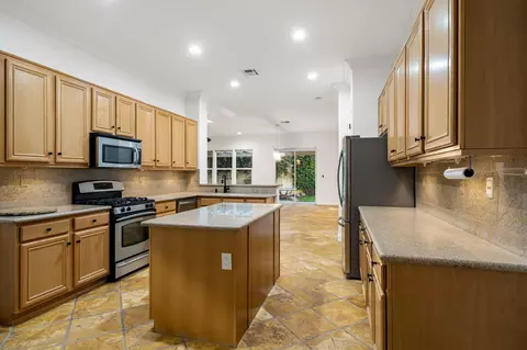 Kitchen - 49647 Lewis Rd, Indio, CA 92201 photo 2 of 4