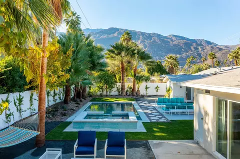 1125 E Sunny Dunes Rd, Palm Springs, CA 92264